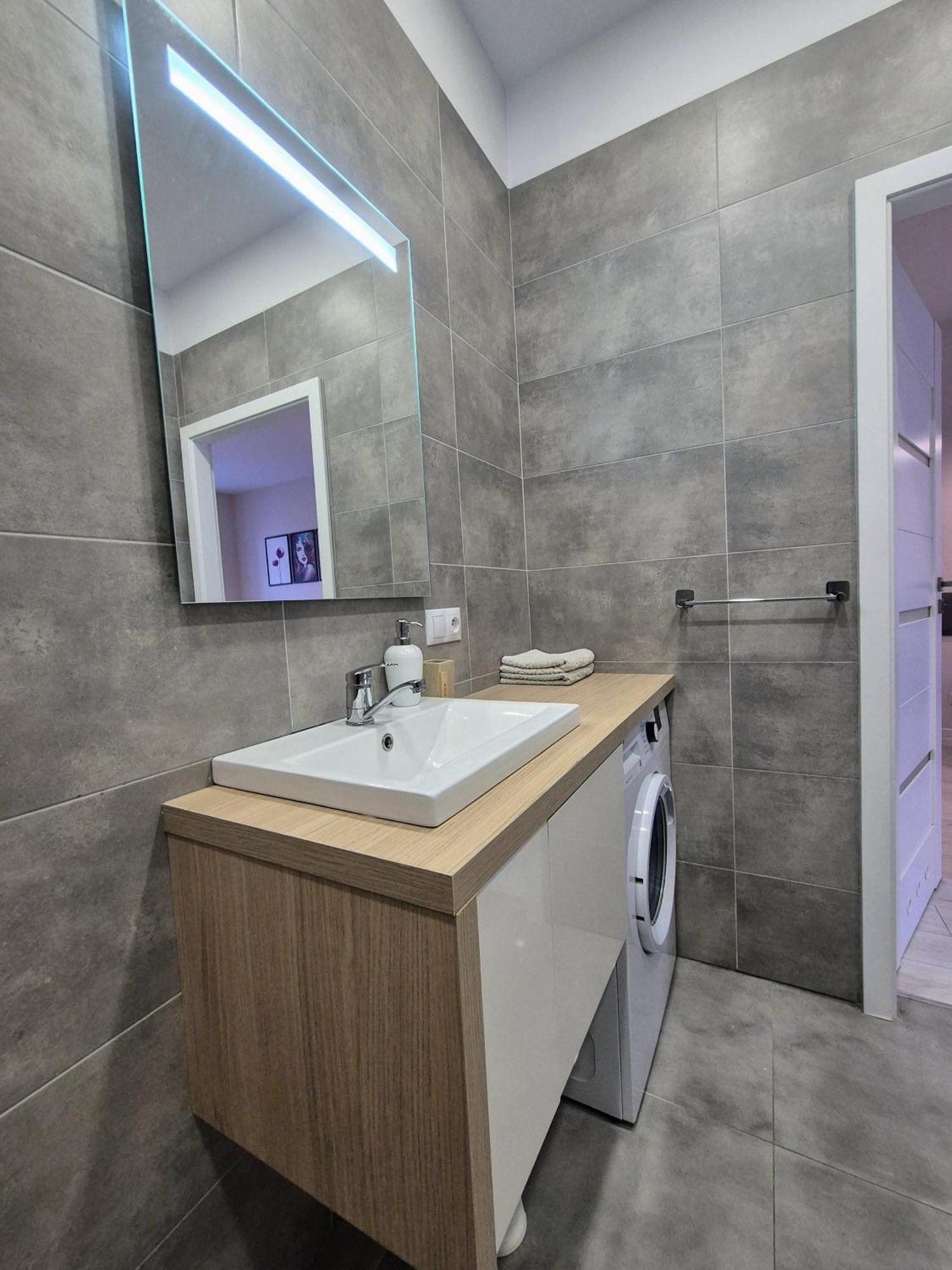 Charming Apartment in The City Centre, Łódź Exterior foto